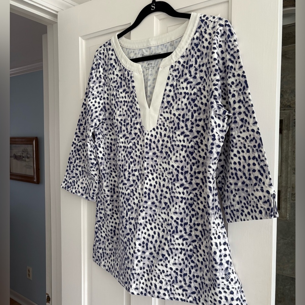 Tommy Bahama Navy and White Tunic Top size M